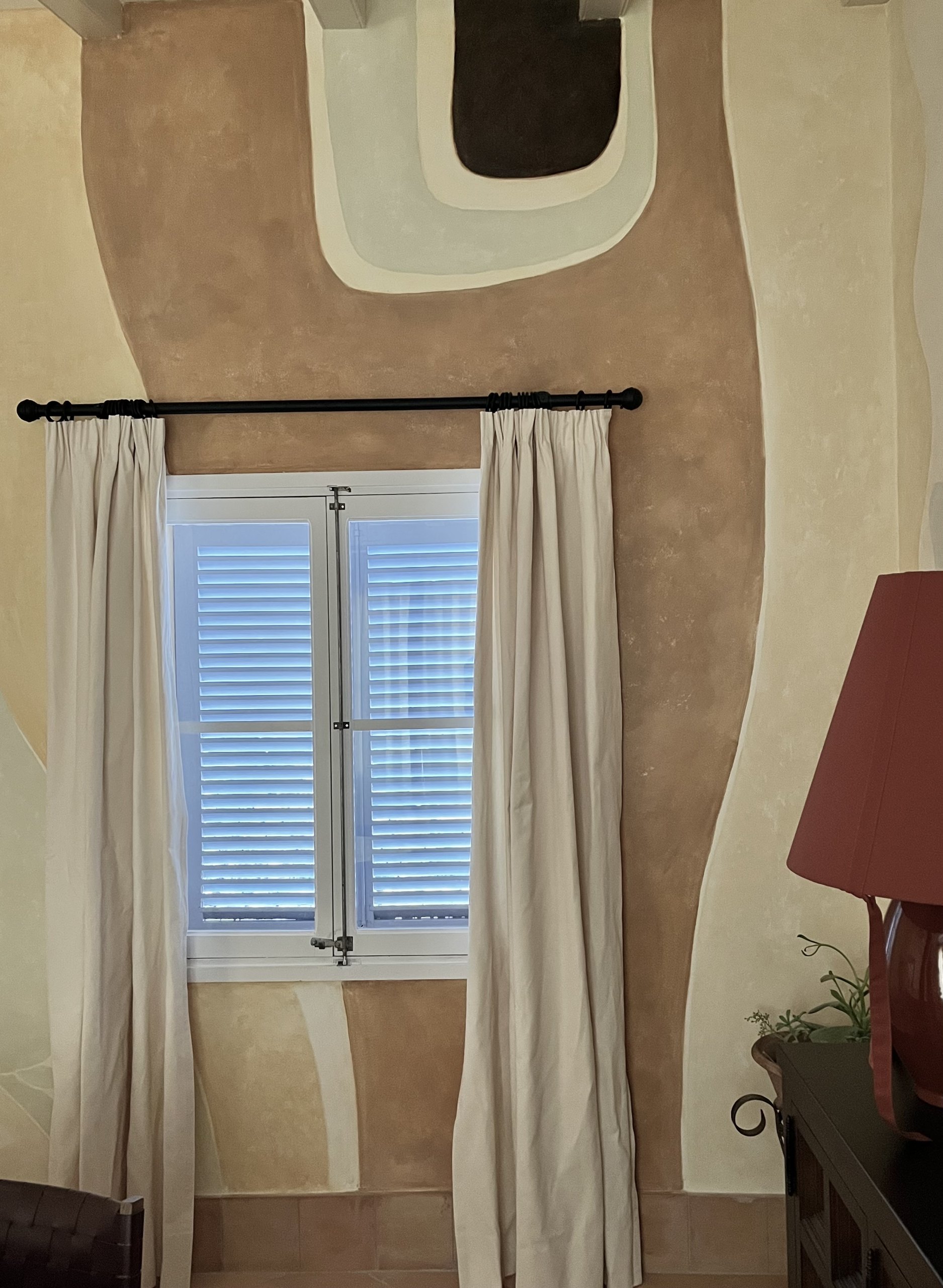 Mural de Jorge Estévez — La Residencia, Belmond, Deià, España